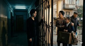 Em Họ Ở Nhờ Với 500 Tệ